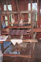 to Jpeg 38K 9809Q24 Weaving on Lake Inle, Shan State.
