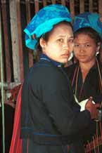 to 22K Jpeg 9809N31  Pa'O women at Nampan 5-day rotating market, Lake Inle, Shan State