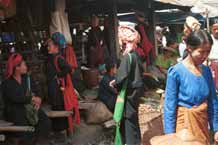 to 30K Jpeg 9809N33 Pa'O women at Nampan 5-day rotating market, Lake Inle, Shan State