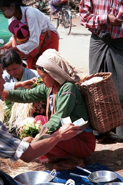 Jpeg 86K Silver Palaung market trader at the rotating five day market in Kalaw, southwestern Shan State