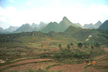 Jpeg 23K View from the road approaching Bi Ke village, Mi Gu township, Zhenfeng county, Guizhou province 0010t14.jpg