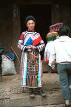 Jpeg 39K Miao woman - Chang Tion village, Cheng Guan township, Puding county, Guizhou province 0010w28.jpg