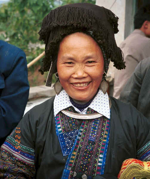 Black Miao woman - Dai Lo village, Shi Zi township, Ping Ba county, Guizhou county 0010z34.jpg