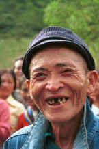 Jpeg 54K White Miao old man - Ma Wo village, Zhe Lang township, Longlin county, Guangxi province 0010K06