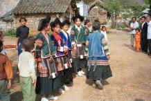 Jpeg 50K Welcoming party at the Side Comb Miao Pao Ma Cheng village, Teng Jiao township, Xingren country, Guizhou province 0010n04.jpg