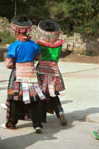 Jpeg 36K Dancers showing the influences of Clean Water, Red Hat and White Miao in their clothing - Sha Jiao village, Wan Teng township, Xingyi metropolitan area, Guizhou province 0010l35.jpg