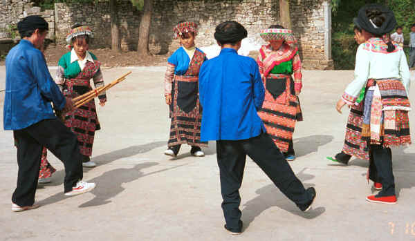 One of the welcoming dances - Sha Jiao village, Wan Teng township, Xingyi metropolitan area, Guizhou province 0010l37.jpg