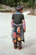 Jpeg 26K This Miao lady told us that her dress was in the old Clean Water Miao tradition - Sha Jiao village, Wan Teng township, Xingyi metropolitan area, Guizhou province 0010m13.jpg