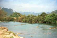 Jpeg 27K Looking down the river as we approach Shitou village, Huanggousu township, Zhen Nin county, Guizhou province 0010t32.jpg