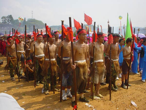 Jpeg 52K Festival in Songtao Miao Autonomous County, Tongren Prefecture, Eastern Guizhou Province, 8 August, 2003