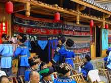 to Jpeg 57K Festival in Songtao Miao Autonomous County, Tongren Prefecture, Eastern Guizhou Province, 26 May, 2004.