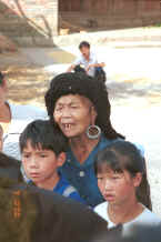 Jpeg 27K Fascination across the generations - Black Miao - Zuo Qi village, Min Gu township, Zhenfeng county, Guizhou province 0010q32.jpg