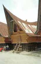 Jpeg 33K Toba Batak house at Ambarita on Samosir Island, Lake Toba