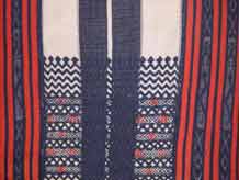to Jpeg 55K Detail of a Bontoc woven textile from the highlands of Northern Luzon, Philippines