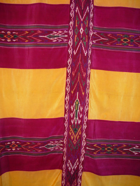 73K jpg 03 - Detail of Maranaw woman's silk malong (tubular garment), Mindanao, 20th century. 155 cm x 82 cm each side (tubular)