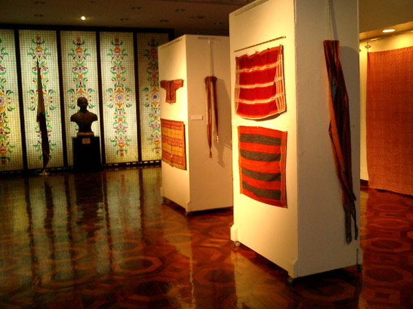 75K Jpg One of the general gallery shots of the exhibition of Filipino textiles from the collection of Myunghee & Peter Reimann as exhibited at the Philippine Centre, Philippine Consultate General, New York from February 4-15, 2008.