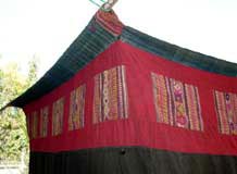 4. to Jpeg 52K Detail of a Black Thai (Tai Dam) style complete mosquito net illustrating how it would be hung over poles. 
