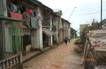 to Jpeg 28K One of the streets of Sa Pa, Lao Cai Province 9510H32.JPG