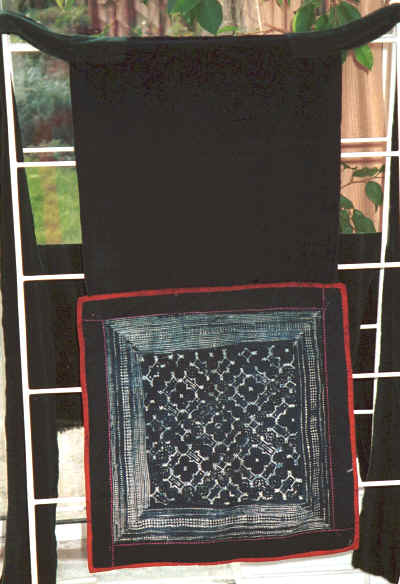 Black Hmong baby carrier collected in Sa pa, Northern Vietnam 9511a17.jpg